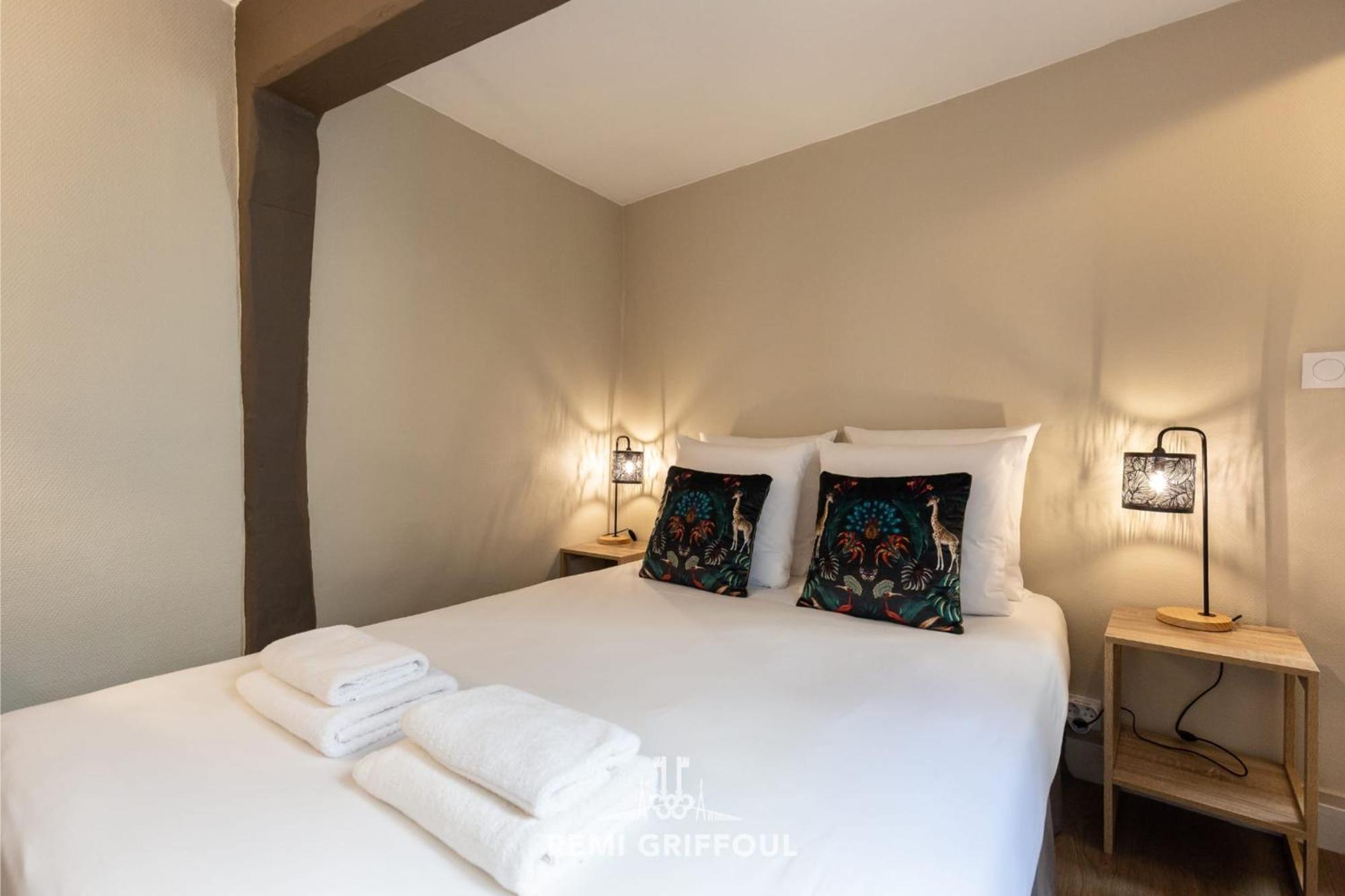 Emeraude Cozy Nest 3 Heart Of Historic District 2 Guests أونفلور المظهر الخارجي الصورة
