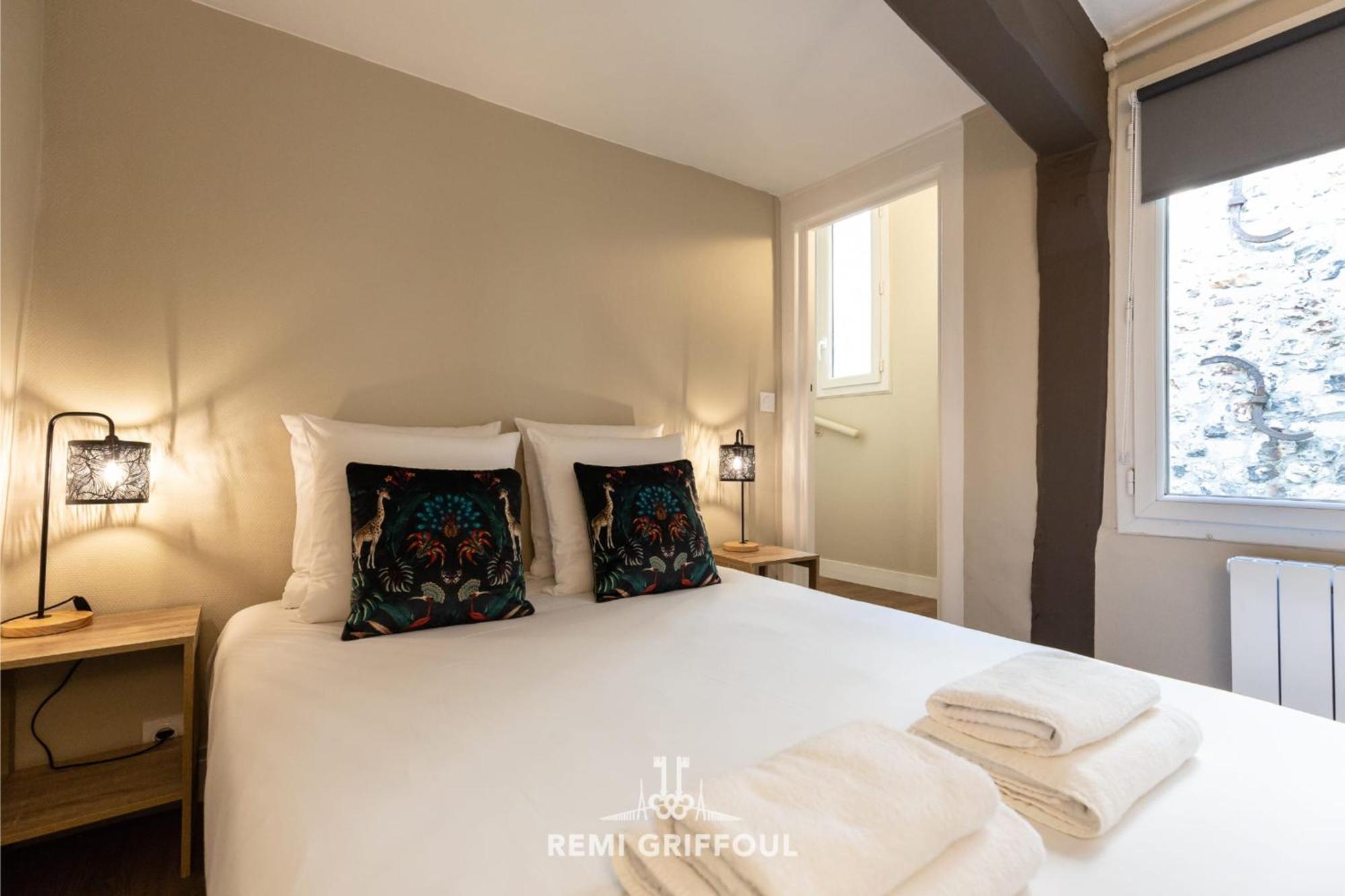Emeraude Cozy Nest 3 Heart Of Historic District 2 Guests أونفلور المظهر الخارجي الصورة
